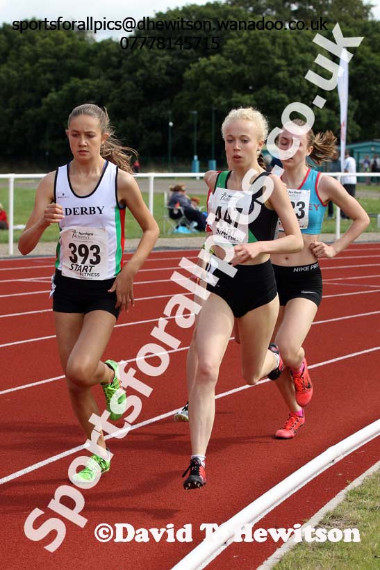 Womens under-17s 1500 metres, Northern Under-13s, U-15s and 17s Championships. Photo: David T. Hewitson/Sports for All Pics